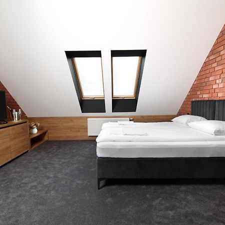 Bed and Breakfast Ostoja Garden Brody  Екстер'єр фото