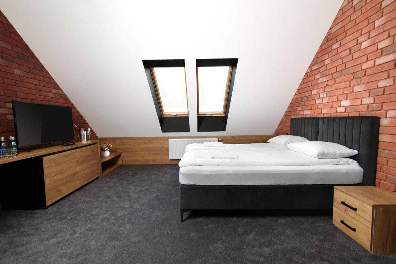 Bed and Breakfast Ostoja Garden Brody  Екстер'єр фото