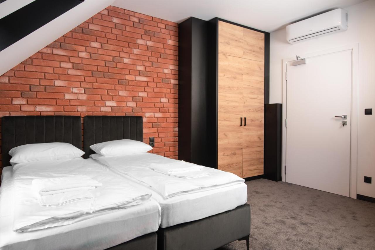 Bed and Breakfast Ostoja Garden Brody  Екстер'єр фото